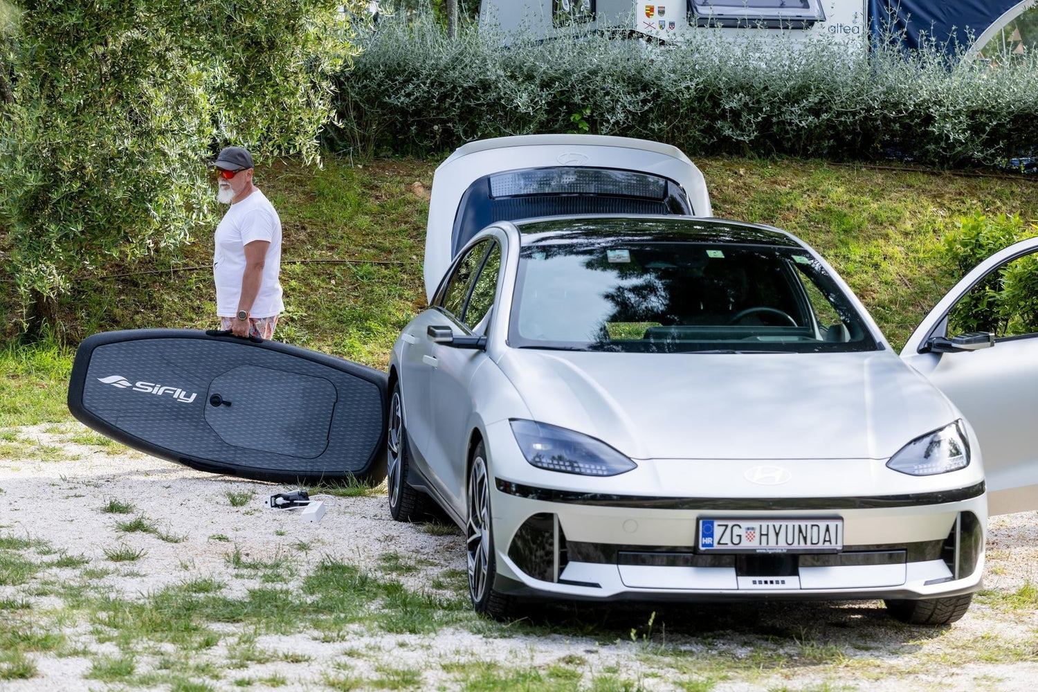 Powering Eco-Adventures and Electric Summer on Camping with SiFly eFoils